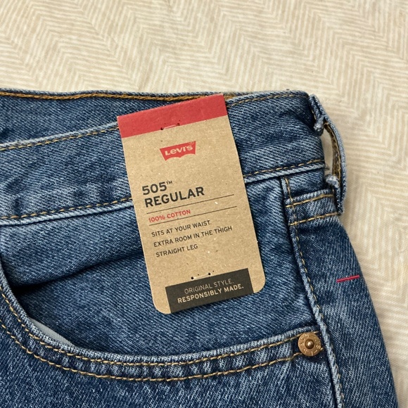 Levi’s Jeans 505 Regular Fit - Picture 16 of 16